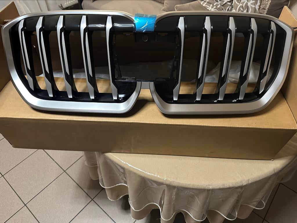 Calandre bmw x1 2024 neuf, Autos : Pièces & Accessoires, Carrosserie & Tôlerie, Enlèvement ou Envoi, Neuf, BMW