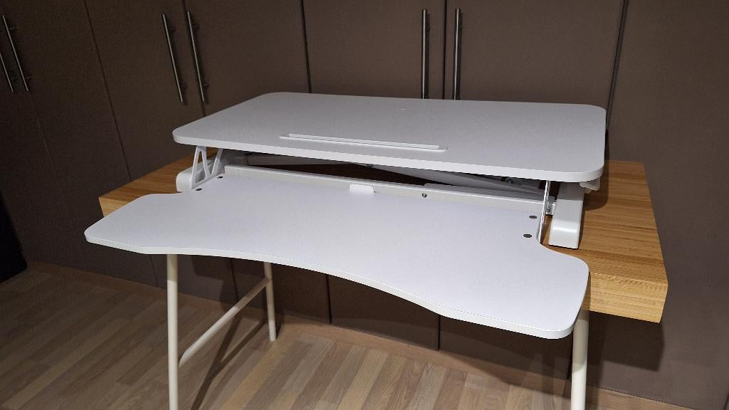 Bureau debout - réglable en hauteur (blanc), Informatique & Logiciels, Tables d'ordinateur portable, Comme neuf, Réglable en hauteur