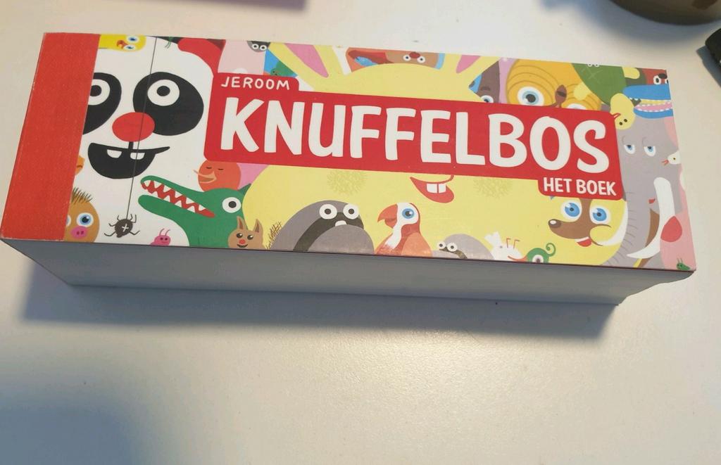 Jeroom ( Snelders ) - Knuffelbos, het boek. 978902233084, Enlèvement ou Envoi, Comme neuf, Jeroom