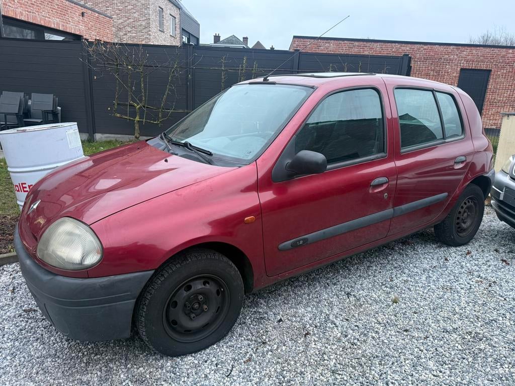 Renault Clio, 1.2, 1999 EXPORT/ONDERDELEN, Auto's, Bedrijf, 5 deurs, Radio, Te koop