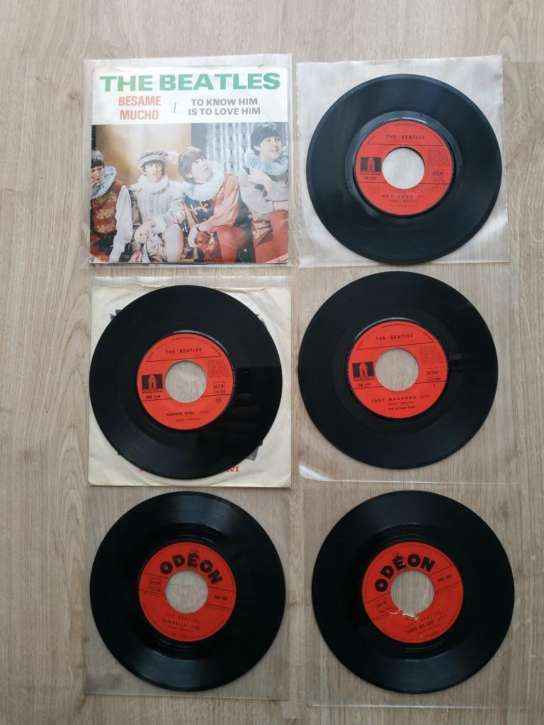 BEATLES LOT OF 2 STUKS SPA- EN JUKEBOX, Cd's en Dvd's, Verzenden