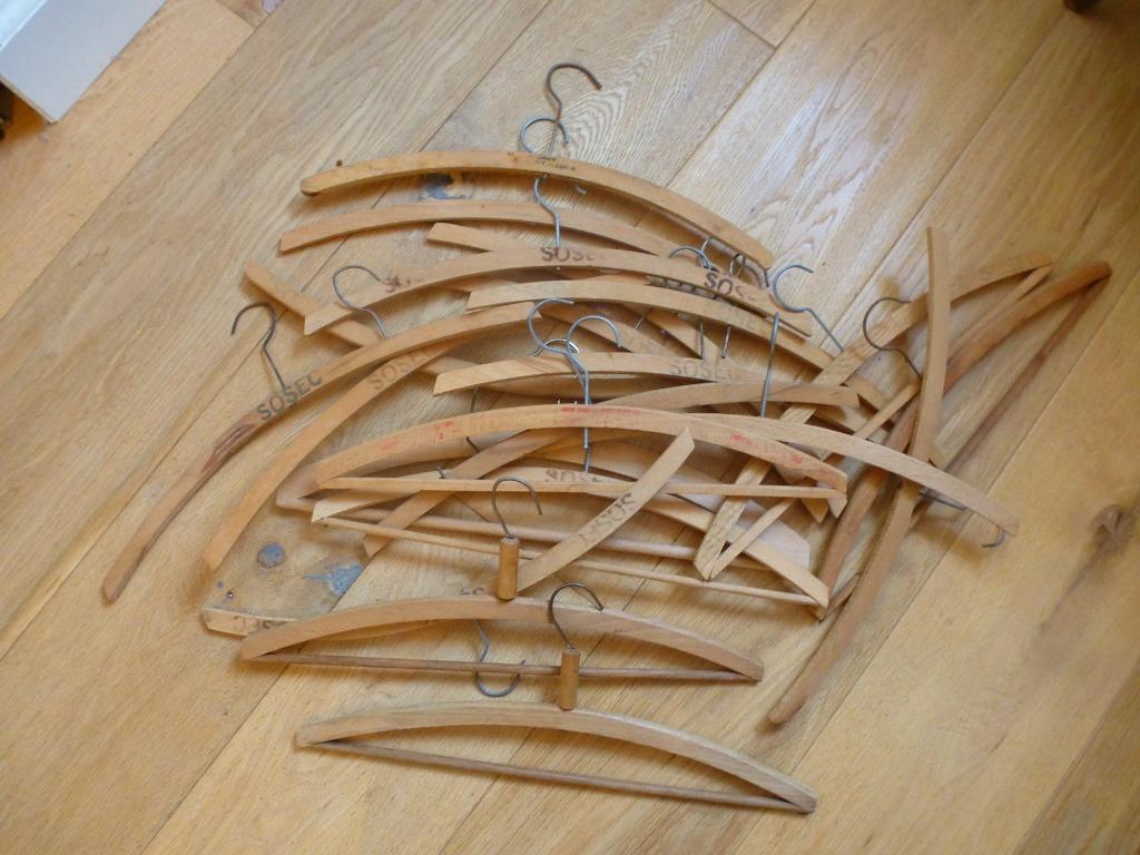 CINTRES EN BOIS vintage, Enlèvement ou Envoi, Utilisé, Bois