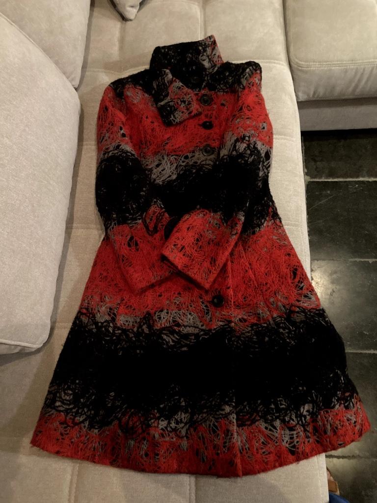 Rood-zwarte halflange jas Desigual- medium, Maat 38/40 (M), Ophalen of Verzenden, Zo goed als nieuw, Desigual