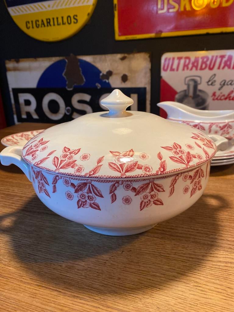 Boch Dux rood, Antiek en Kunst, Antiek | Schalen, Ophalen of Verzenden