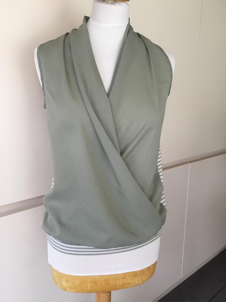 Terre Bleue topje maat 36, Kleding | Dames, Topjes, Zo goed als nieuw, Maat 36 (S), Groen, Zonder mouw, Ophalen of Verzenden