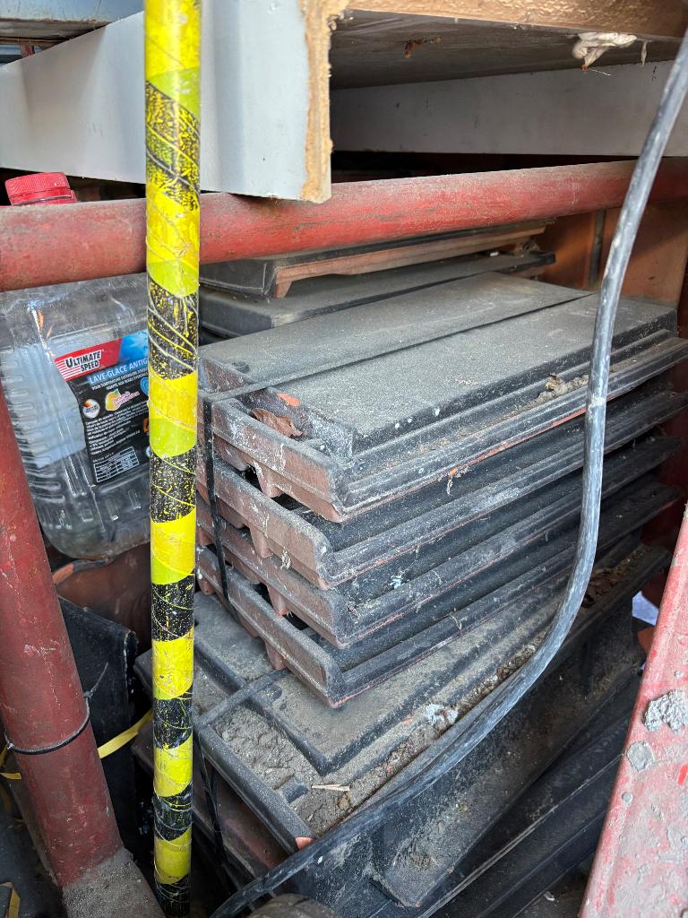 Dakpannen, Bricolage & Construction, Tuiles & Revêtements de toit, Pierre ou Argile, 10 à 15 m², Enlèvement, Noir