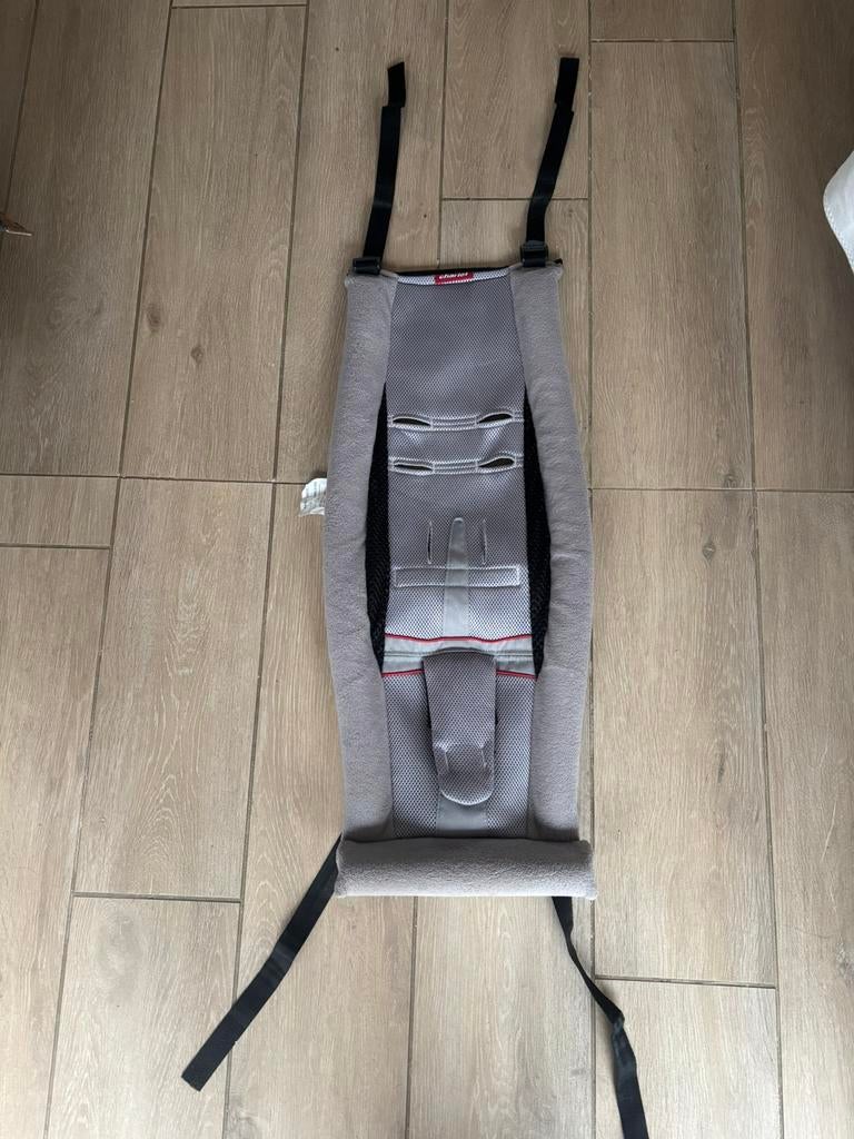 Thule infant sling, Enlèvement, Comme neuf