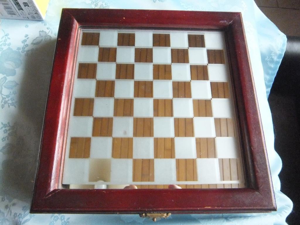 schaakbord, dambord, Hobby en Vrije tijd, Gezelschapsspellen | Bordspellen, Zo goed als nieuw, Een of twee spelers, Ophalen of Verzenden