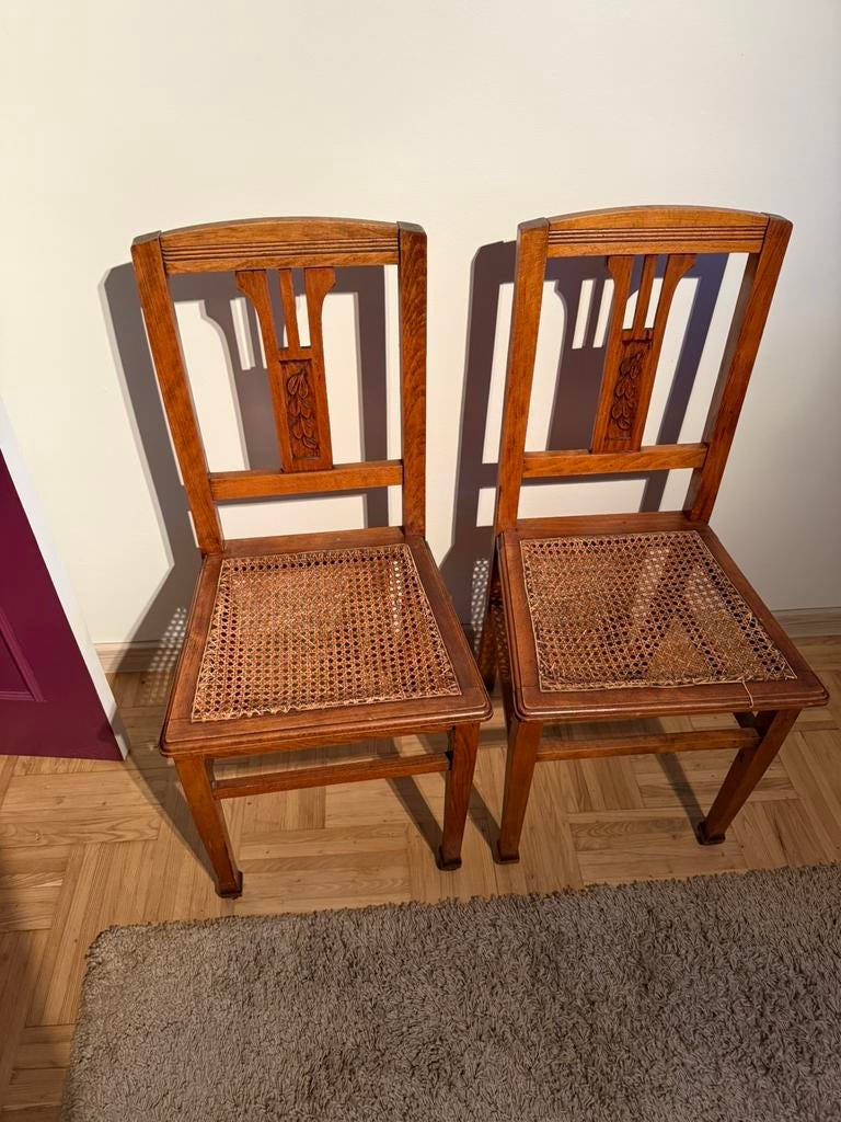 Twee stoelen (te herstellen), Enlèvement
