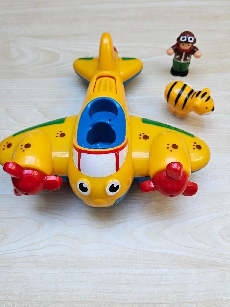 Avion Wow Johnny, Enlèvement, Comme neuf