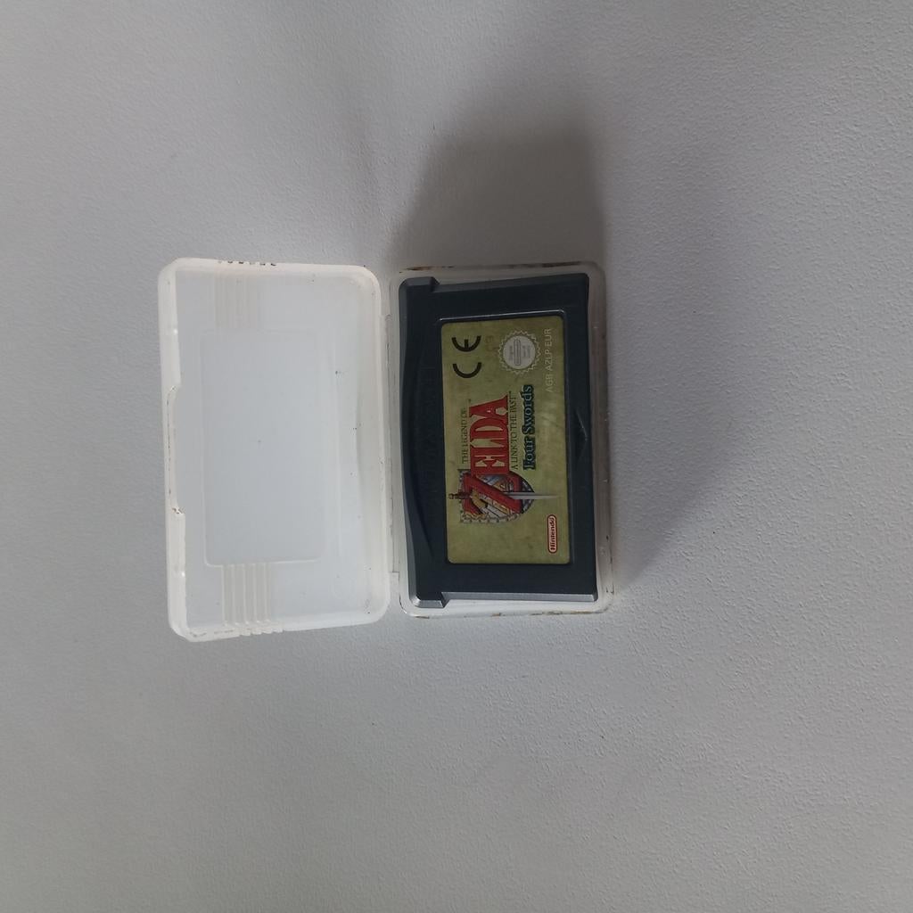 La légende de Zelda : Quatre épées pour Nintendo GBA, Consoles de jeu & Jeux vidéo, Jeux | Nintendo Game Boy, Enlèvement ou Envoi