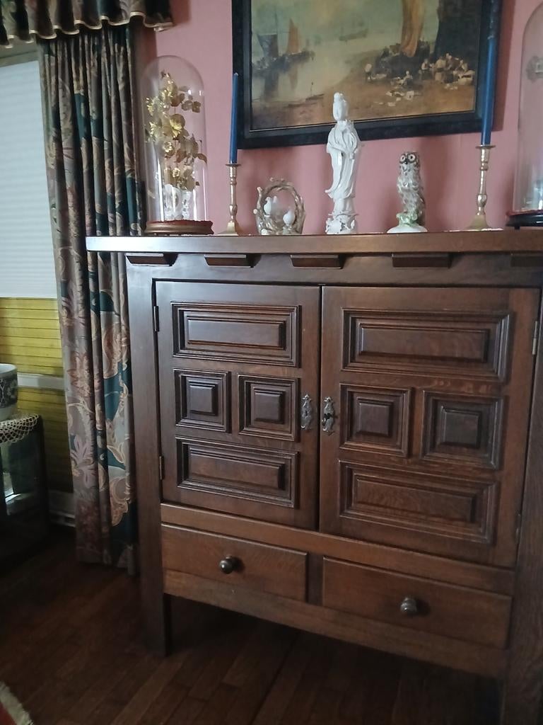 Robuust en eiken eetplaats in complete en goede staat, Ophalen