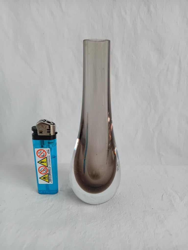 Petit vase soliflore fumé Murano, Antiquités & Art, Enlèvement ou Envoi