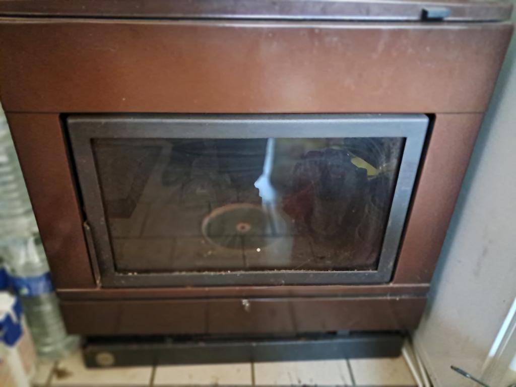 Poêle au mazout efel, Enlèvement, Comme neuf