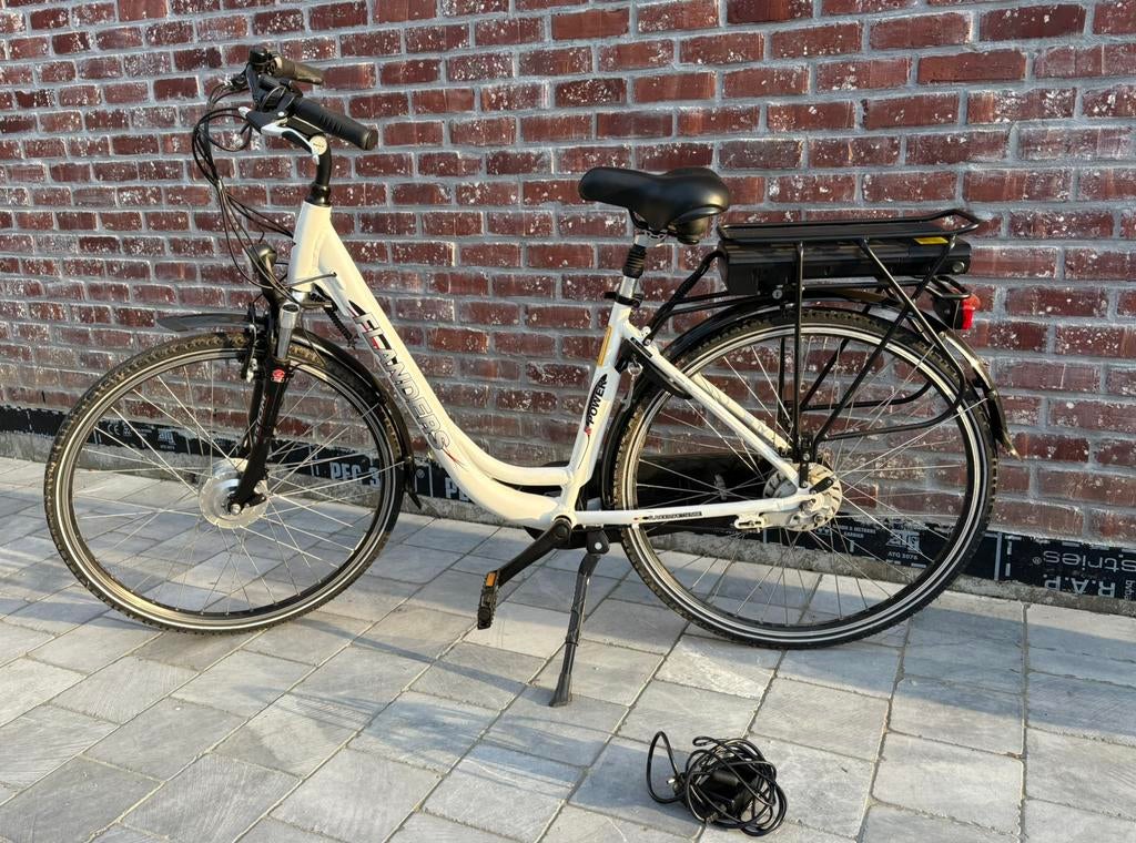 Te koop: Flanders elektrische fiets – aluminium frame, Fietsen en Brommers, Zo goed als nieuw, 47 tot 51 cm, 50 km per accu of meer