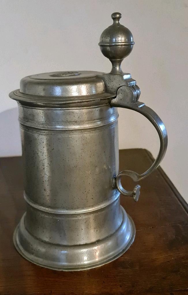 Set van twee 19e eeuwse tinnen drinkpulls,  95% tin, Ophalen