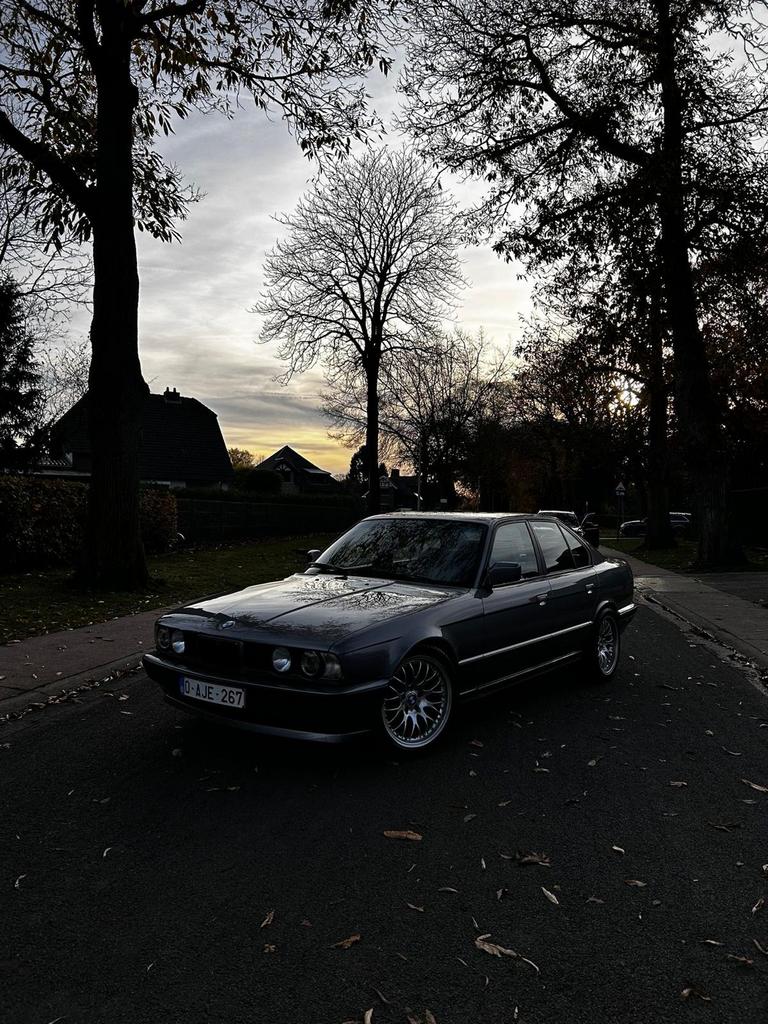Bmw 520i BWJ 1991 234000km, Autos, Automatique, Particulier, Essence, Série 5