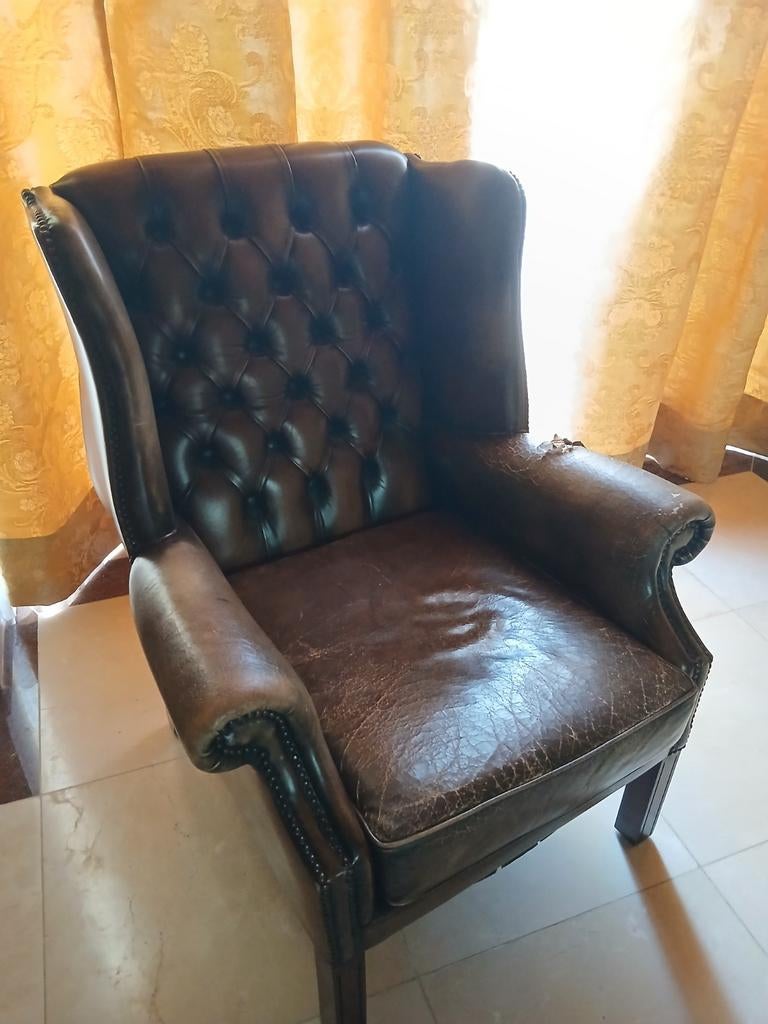 Antieke Chesterfield stoel. Fauteuil vintage Chesterfield, Bois