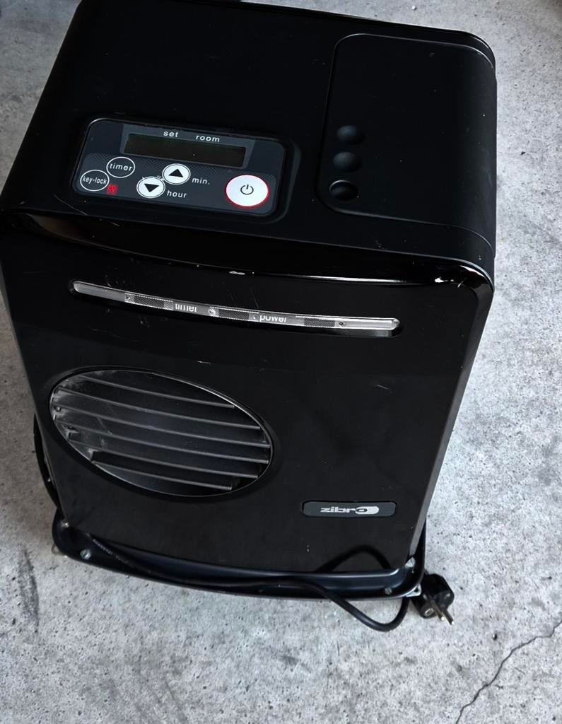 Zibro kamin Laserkachel petroleumkachel, Huis en Inrichting, Overige brandstoffen, Petroleumkachel, Ophalen of Verzenden, Zo goed als nieuw