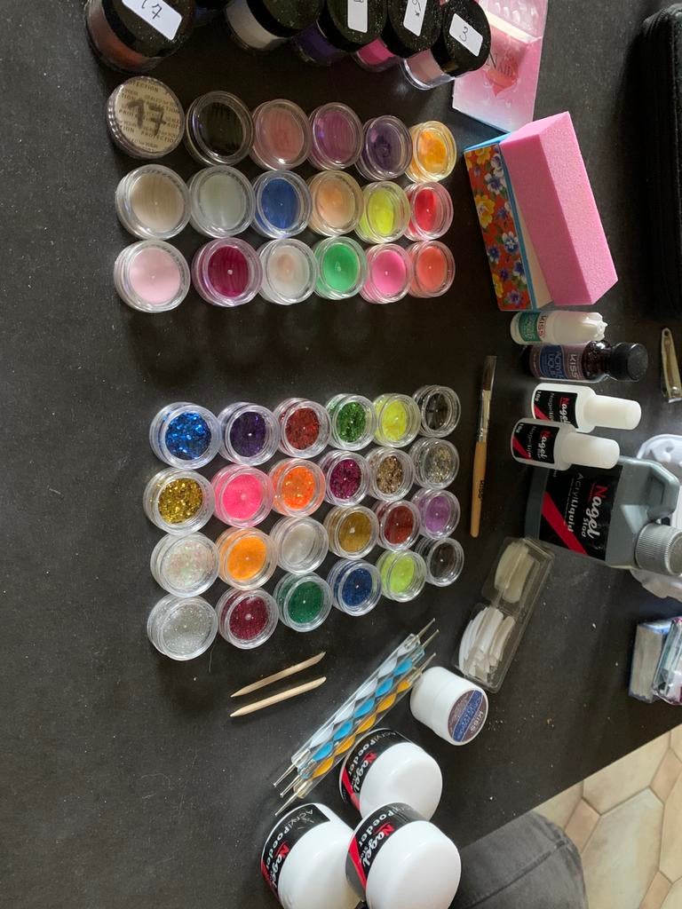 Starterspakker acrylnagels, Handtassen en Accessoires, Ophalen, Zo goed als nieuw