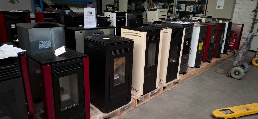 poêle à pellets. jusqu'à -40%. kit 200 euros gratuit, Enlèvement, Neuf