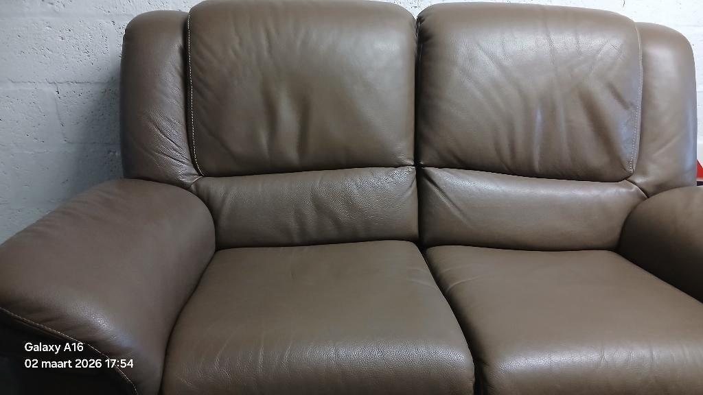 Twee zit ledere Zetel, Huis en Inrichting, Zetels | Zetels, Ophalen, 150 tot 200 cm, Zo goed als nieuw, Leer