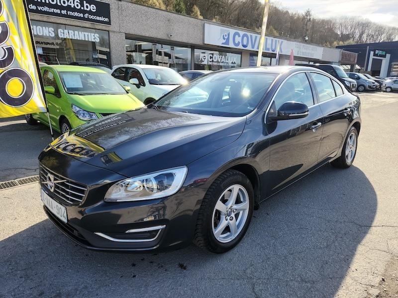 Volvo S60 T2 essence Euro6 automatique avec 43200 km, Auto's, USB, 4 cilinders, S60, Leder
