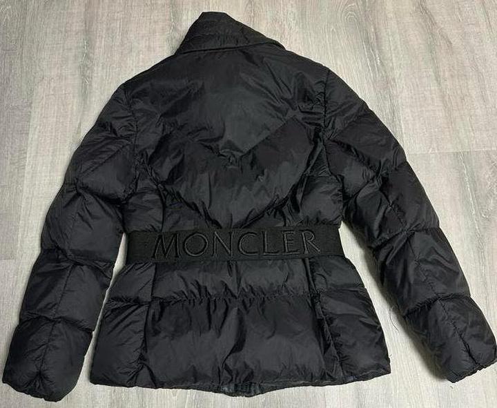 Doudoune Moncler noire authentique – très bon état – QR code, Ophalen of Verzenden, Zo goed als nieuw, Zwart