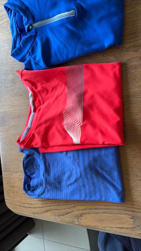 Sportkledij jongen maat 12 jaar, Ophalen, Zo goed als nieuw