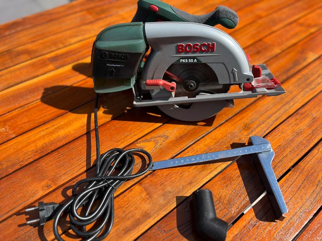 Scie circulaire Bosch PKS 55 A, Enlèvement, Comme neuf, Scie circulaire