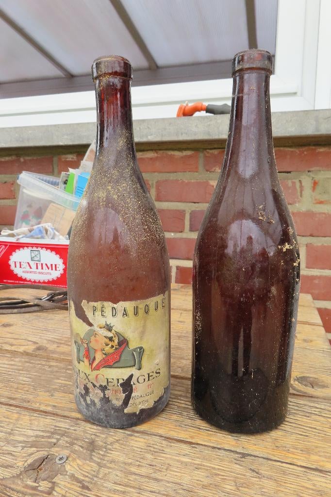 bouteilles vides, Enlèvement, Utilisé, France, Vin rouge