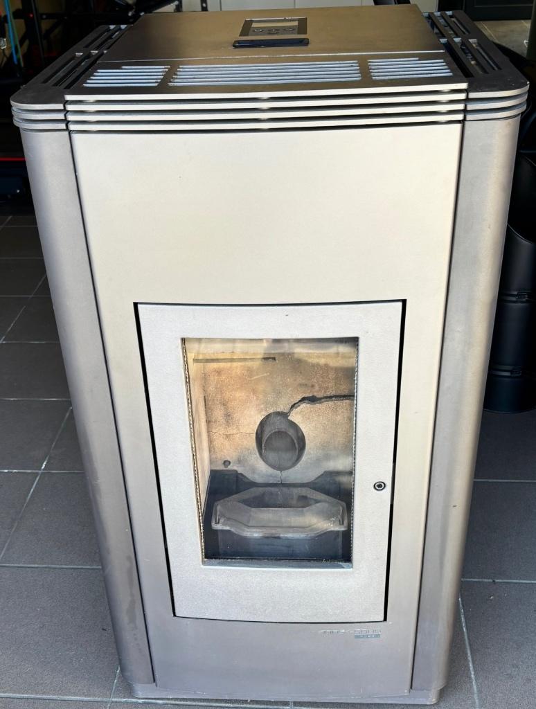 Pelletkachel HAAS + SON, Ophalen, Gebruikt, Hout, Pelletkachel