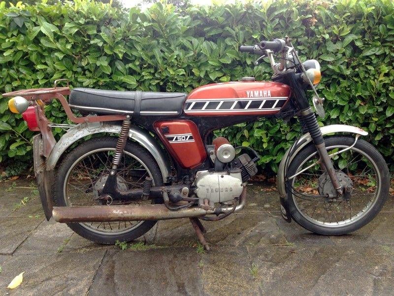 Gevraagd oude brommers en moto's, Fietsen en Brommers, Brommers | Schadebrommers, Overige merken, Ophalen