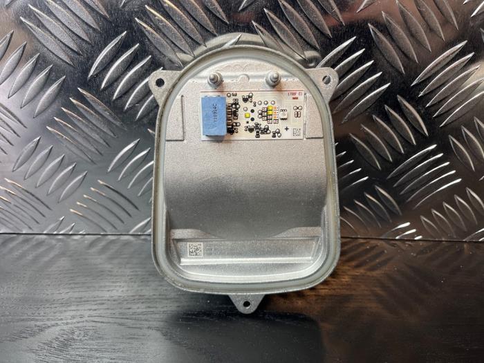 Phare LED d'un Mercedes CLA, -, 3 mois de garantie, Utilisé, -