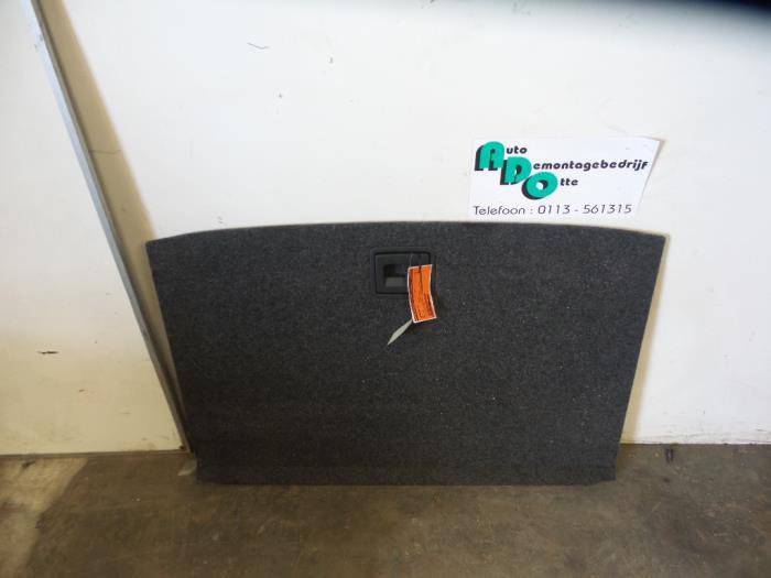 Coffre tapis d'un Volkswagen Polo (Polo 14-), -, 3 mois de garantie, Utilisé, -