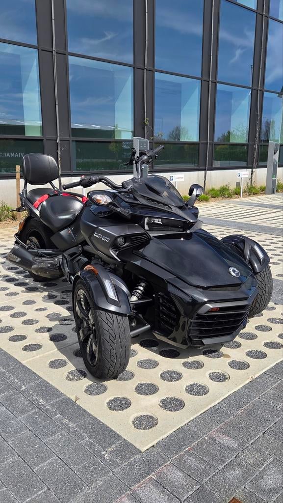 Can-Am Spyder F3-S avec Akrapovič — Très bon état — 15 000 k, Motos, Quads & Trikes, plus de 35 kW, 3 cylindres, Enlèvement ou Envoi
