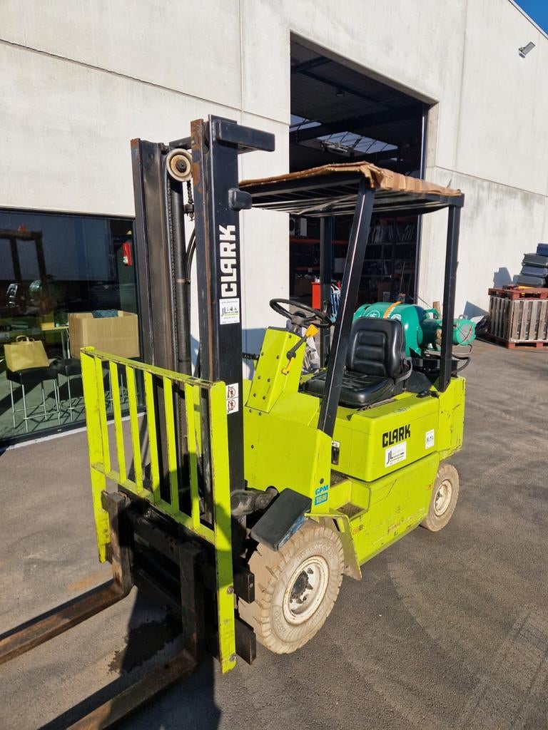 Chariot élévateur Clarck GPM 15, Articles professionnels, Machines & Construction | Chariots élévateurs & Transport interne, Enlèvement