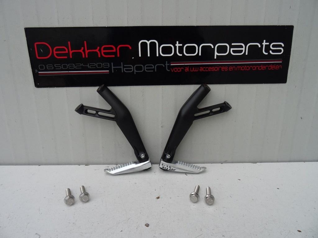 Set Duo Voetsteunen Yamaha YZF R1 2015-2017-2018-2020-2025, Neuf, -, -, -