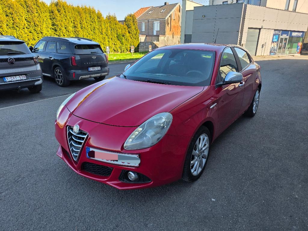 Alfa romeo Giulietta 1.6Jtdm 105ch prête à immatriculer, Auto's, Alfa Romeo, Voorwielaandrijving, Euro 5, Stof, Zwart