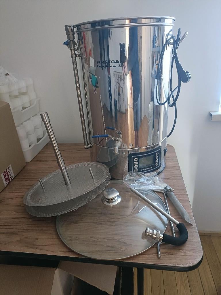 bierbrouw (volledige uitrusting), Hobby en Vrije tijd, Ophalen, Zo goed als nieuw