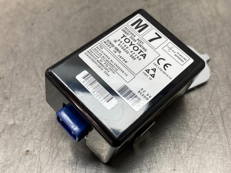 DIVERS Toyota RAV4 (A4) (|8974042190|61G035000|), Utilisé, Toyota