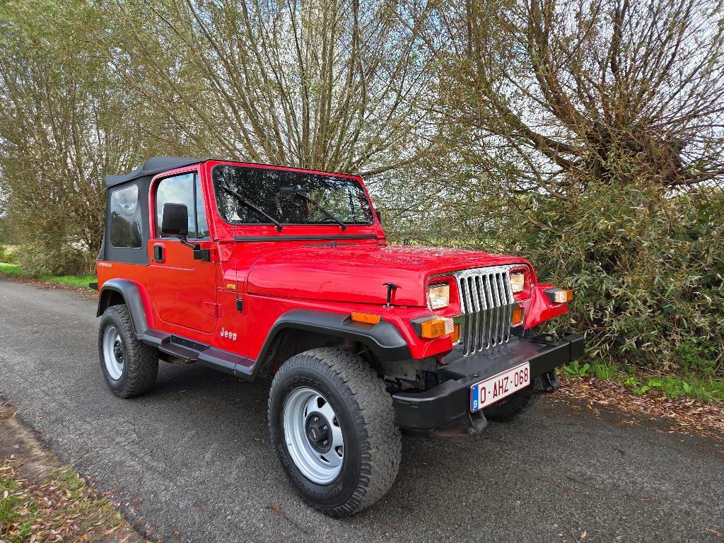 JEEP WRANGLER YJ 4.0HO - 1993 - MANUEEL - ORIGINEEL, Autos, Rouge, Achat, 135 kW, 2 places