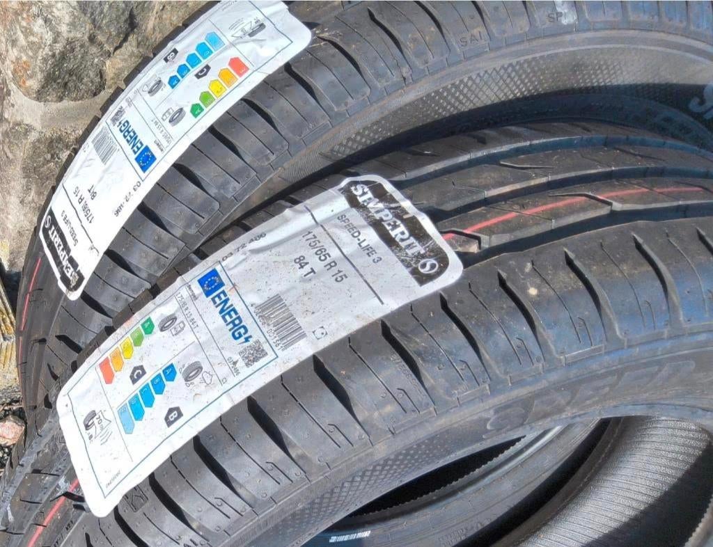 2 nouveaux pneus été Semperit 175/65-15, Neuf, 15 pouces, 175 mm, Pneus été