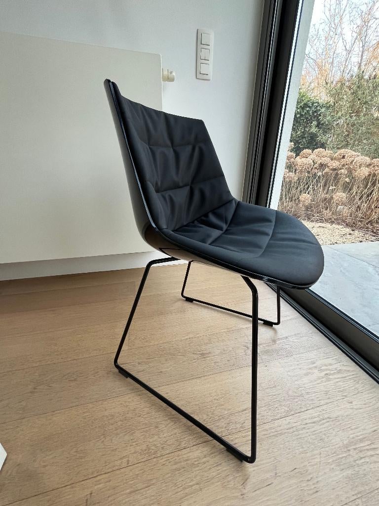 MDF ITALIA FLOW CHAIR, Maison & Meubles, Métal, Enlèvement, Noir, Modern, stijlvol