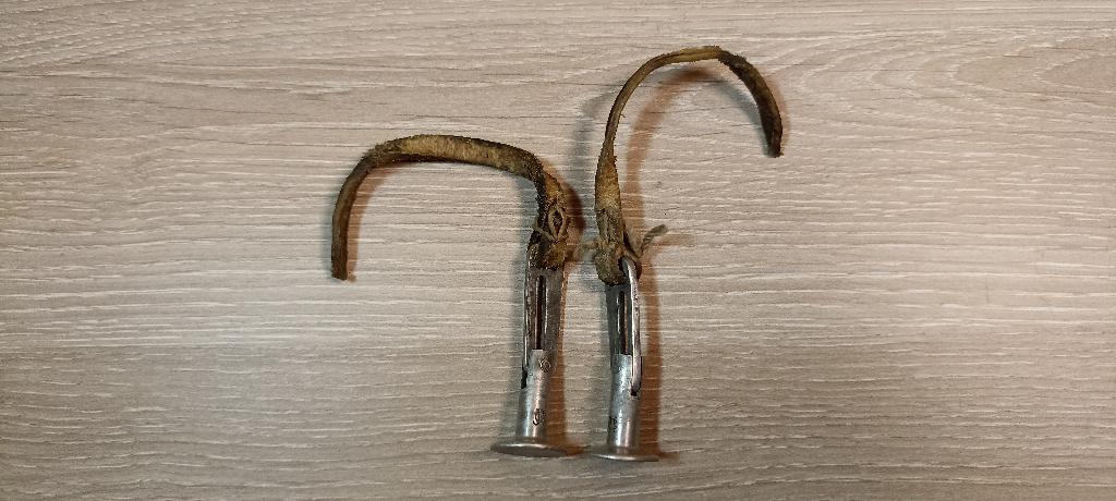 Attaches référencées pour sac à dos Allemand Tornister  ww2, Collections, Envoi, Armée de terre, Autres types