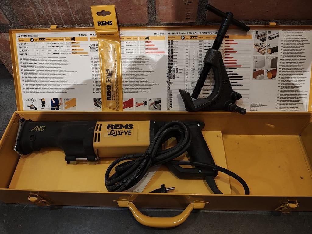 NIEUWE recipro rems tijgerzaag,verlaging: 450€ of goed bod, Doe-het-zelf en Bouw, Gereedschap | Zaagmachines, Ophalen, Nieuw, Reciprozaag