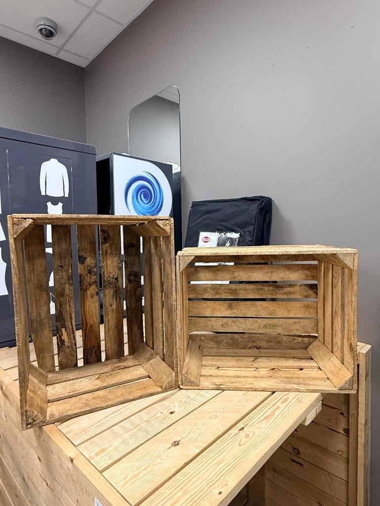 Caisse en bois design, Enlèvement, Comme neuf