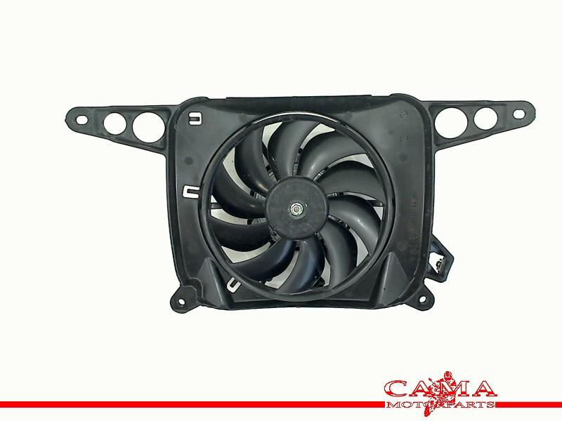 VENTILATEUR Triumph Street Triple 765 RS 2020- (01-2020/-), Dhr. S. di Majo, Utilisé, Info@cama-motorparts.nl, P.J. Troelstraweg 8 8
3144 CX  MAASSLUIS, NL
