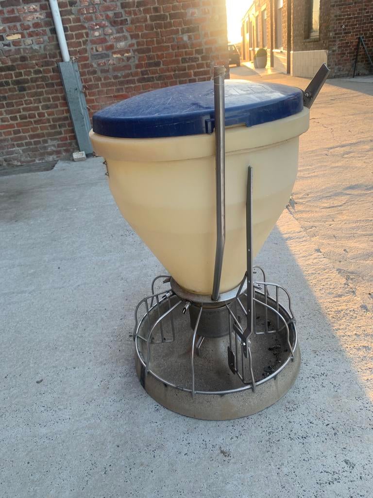 Roxell voederbakken vleesvarkens. 20 stuks. €50/stuk., Zakelijke goederen, Ophalen