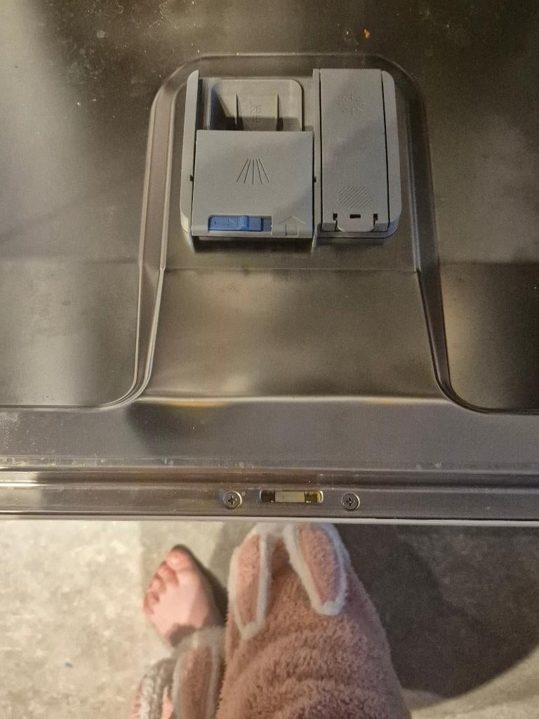 Lave vaiselle, 85 à 90 cm, Comme neuf, Enlèvement, 10 à 14 litres